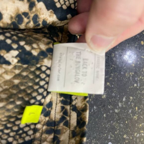 Craig Taylor Snakeskin Print Button Front Blouse - Picture 5 of 5